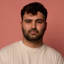 Isha Suri (@bebaak_suri)