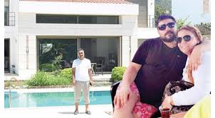 Peki berdan mardini'nin eşi fatoş mardini kimdir, işte karısı ve çocuklarıyla ilgili merak edilen bilgiler. Kibariye Ve Esi Is Adamini 4 5 Milyon Lira Dolandirdi Magazin Dunyasi