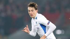 However, a few weeks ago, yorkshire live reported that the blades were holding firm over berge and were. Fc Liverpool Und Napoli Machen Jagd Auf Sander Berge Von Krc Genk Goal Com