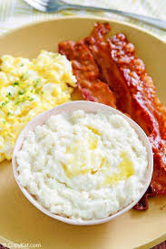 Cook, stirring regularly with a whisk and scraping the bottom to prevent clumping or burning, for 20 to 25 minutes. Luby S Grits Copykat Recipes