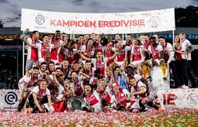 Тен хаг эрик главный тренер. Ajax Amsterdam Juara Eredivisie 2018 19 Bolaskor Com