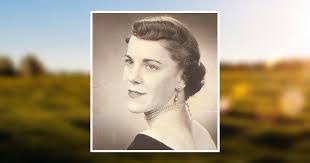 Amelia Greco's Instagram, Twitter & Facebook