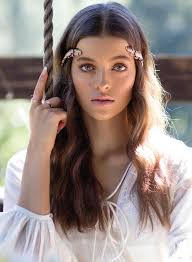 Beauty Biz Year 15 Issue 4 by mochagroup