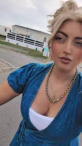 Leigh Wiley's Instagram, Twitter & Facebook