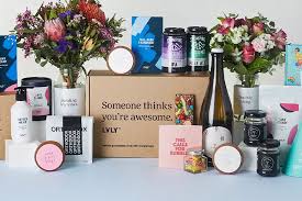 Send flowers online with same day delivery in sydney from a local florist located in mays hill minutes away from parramatta shopping mall. 14 Best Flower Delivery Services In Sydney Man Of Many