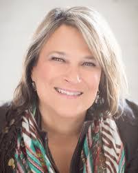 Tania Henderson's Instagram, Twitter & Facebook