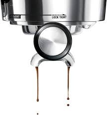 A barista will quickly tell you that the most important ingredient to deliver an amazing espresso is to use fresh beans and grind them as close to the time of use as possible. Breville Kc34341 Bes870xl Barista Express Espresso Machine 18 8 Stainless Steel Amazon De Kuche Haushalt Wohnen
