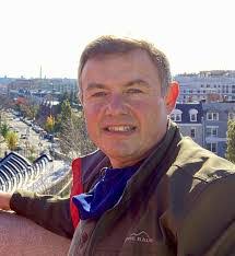 Dan Poth's Instagram, Twitter & Facebook