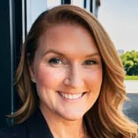 Colette Hess's Instagram, Twitter & Facebook