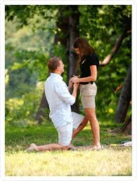 Getting Down On One Knee Is A Must And Creativity Is Nice But Sunsets Big Shows And 100 Long Stem Rose Marriage Proposals Engagement Couple Proposal Photos