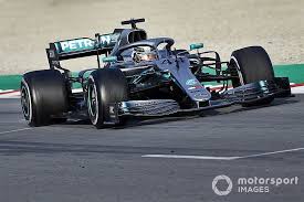 Hamilton S Warning Shot Amid Mercedes Quiet Start Motorsport Com Edition Global Hamilton S Warning Shot Amid Mercedes Qu Lewis Hamilton Hamilton Mercedes