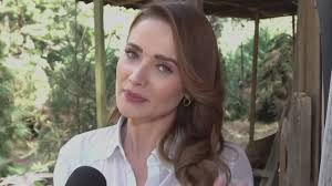 Giovani nos robó el corazón con su sonrisa (sin diente) en su reaparición  como juez de Mi Hijo Es Un Artista