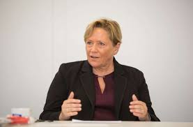 Ich übernehme dafür selbstverständlich die verantwortung. Cdu Spitzenkandidatin Susanne Eisenmann Diese Wahl Ist Ein Positives Signal Baden Wurttemberg Stuttgarter Zeitung