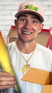 Sorry to every company getting DM’s asking for free stuff 💀😂 full YouTube  video