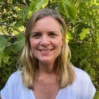 Erika Renfro's Instagram, Twitter & Facebook