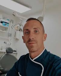 Chirurgien dentiste à Issy-les-Moulineaux : RDV rapide aujourd'hui