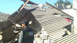 Gempa bumi ini berepisentrum di samudra hindia, dan mempunyai kekuatan yang sangat besar yaitu 9,3 skala richter. Tag Gempa Bumi Gempa Lombok Pemerintah Malaysia Tawarkan Bantuan Sar Warta Kota