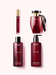 Kupuj mgiełki do ciała, wody perfumowane, błyszczyki, torebki, plecaki i zawieszki. Buy Very Sexy Eau De Parfum 50ml Online In Dubai Victoria S Secret Uae