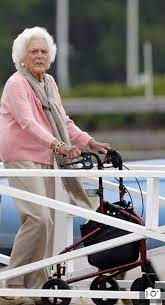 Barbara Bush Turns 90 With Family Reunion At Maine Compound First Lady Barbara Bush First Lady Of America