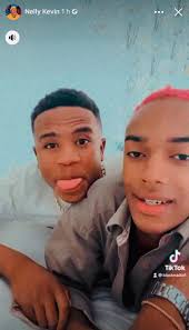 Manisy montre aby rahoooo 😂 comique lesy samuel ty 😅😅 Samuel IHA KA  Mavandeeu Ofisialy & @Nely Kevin