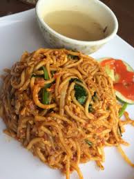 Bagi sesiapa yang masih ada stok daging, tak rugi kalau cuba. Mee Goreng Mamak Malaysian Food Food Mee Goreng Mamak