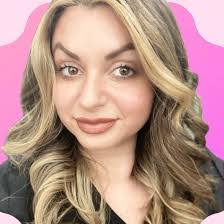 Tiffany Manis's Instagram, Twitter & Facebook