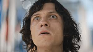 Tom Holland viraliza com cena "ousada" em The Crowded Room