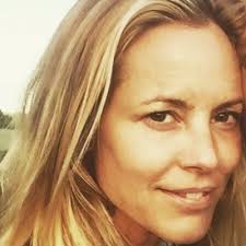 She has appeared in the films permanent midnight (1998), payback (1999), coyote ugly (2000), the cooler (2003), a history of violence (2005), thank you for smoking (2006) and the jane austen book club (2007). Maria Bello Maria Bello Twitter