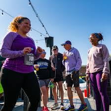 Tag your Valentine, bestie, or brunch crew, then meet us this Saturday for  miles & mimosas. 💕 💥Registration closes Friday! Sign-up at socialruns.com  or with links in bio. RUN & BRUNCH Includes: