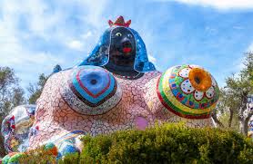The mansions in the garden used as pavilion that have an iwan with the fountain are called qasr in mardin. The Tarot Garden Masterpiece By Niki De Saint Phalle Port Mobility Civitavecchia