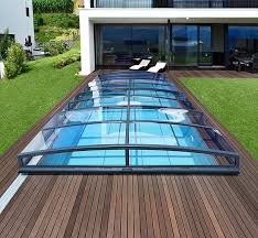 Die Pooluberdachung Softline S1 Von Aura Komplett Ausgefahren Swimming Pools Backyard Pool Houses Backyard Pool