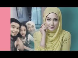Erra fazira was born on february 9, 1974 in sungai choh, rawang, selangor, malaysia as fazira wan chek. Kenapa Erra Fazira Padam Video Tik Tok Dengan Shahir Youtube