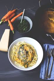 Less Waste Challenge Weniger Wegwerfen Pasta Mit Mohrensauce Und Mohrengrun Rezept Rezepte Fitness Lebensmittel Lebensmittel Essen