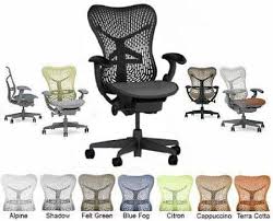 Amazon Com Herman Miller Mirra Office Desk Chair Basic Graphite Frame Graphite Backrest Home Kitchen Home Office Chairs Office Chairs Canada Mirra Chair