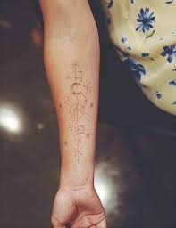 Der stürmer ist an der schwelle zum superstar angelangt. Celebritattoo