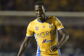 El defensor peruano luis advíncula llegó esta madrugada a argentina para sumarse como refuerzo a la cantera de boca juniors. Luis Advincula Deja Tigres Y Se Va Al Rayo Vallecano Tactica