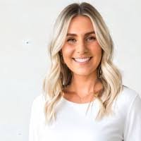 Emily Casper's Instagram, Twitter & Facebook