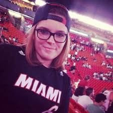 Olivia Crespo (@Oliviaaaa09)