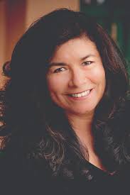 Angela Vedder's Instagram, Twitter & Facebook