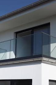 Moderne Gelander Und Brustungen Balkon Haus Balkon Gelander Design Gelander Balkon