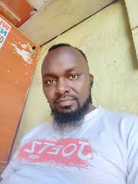 Hii ni season yetu🤣🤣🤣. Na sitaki Mabishano. Na pia nangonja gift ya home  kit. Mapema ndio best.