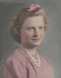 Dixie Wills's Instagram, Twitter & Facebook