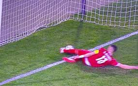 Ο ντράμερ michal hejna, αποτελεί μια πολυπράγμονα προσωπικότητα καθώς είναι και παραγωγός της εταιρίας arta records και δημιουργός του agharta jazz centrum, του πιο σύγχρονου. O Royi Kosta Kai To Euro 2004 Den Eprepe Na Milhsw Gia Thn Ellada Otan Apekleisan Thn Tsexia Xamogeloysame