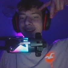 Aaron Ashbaugh's Instagram, Twitter & Facebook