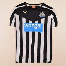 Das kurzärmelige trikot wird vom team an spieltagen getragen und ist ideal, um ihre leidenschaft voll. Englische Vereine Sport Newcastle United Fc Heim Trikot Puma S M L Xl 2xl 3xl 2014 15 Premier League Neu Sambar Inc Com