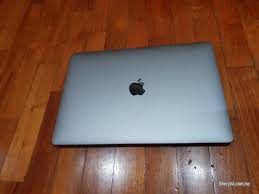 Check out our articles about the best imac deals, best mac mini deals, the best macbook pro deals and the best macbook air deals to look for the best discounts on new macs and macbooks. Macbook Pro 13 Inch 2017 Computers Accessories For Sale In Singapore Singapore Sheryna Com My Mobile 797597