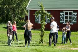 In schweden ist das midsommar nach weihnachten das zweitgrößte fest des jahres. Mittsommer In Schweden