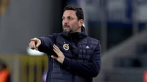 1975 almanya doğumlu olan erol bulut, fenerbahçe'nin şu anki teknik direktörüdür. Son Dakika Erol Bulut Tan Kadro Tercihi Aciklamasi Fenerbahce Spor Haberleri