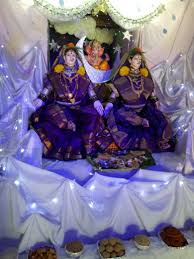 Pin By Kajal Pujari On Gauri Ganpati Decoration At Home Gauri Decoration Ganpati Decoration At Home Decor