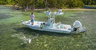 Best And Most Versatile Boat For Inshore And Offshore Saltwater Experience Fishing Saltwater Boats Bay Boats Inshore Fishing